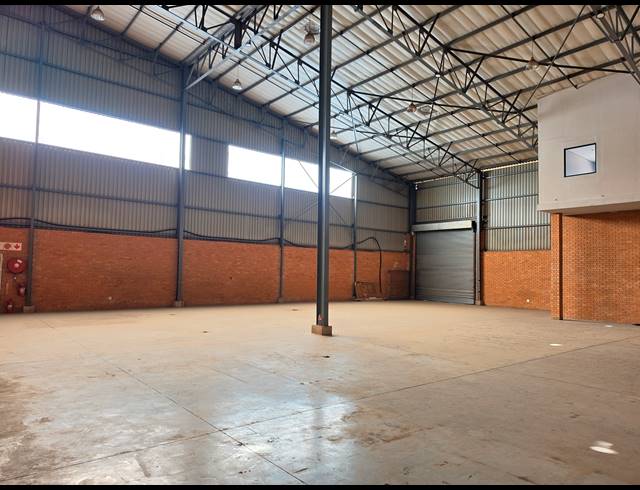 689M² FACTORY TO LET IN COSMO BUSINESS PARK
